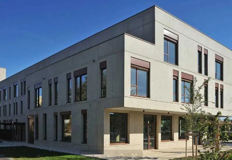 Office in Bron for sale - Building Photo - Image 2 of 8