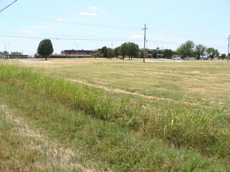 W New Orleans St & S 1st Pl, Broken Arrow, OK for sale - Building Photo - Image 2 of 2