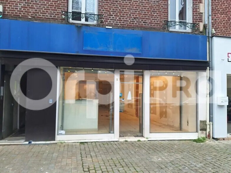 Retail in Noyon for lease - Building Photo - Image 1 of 5