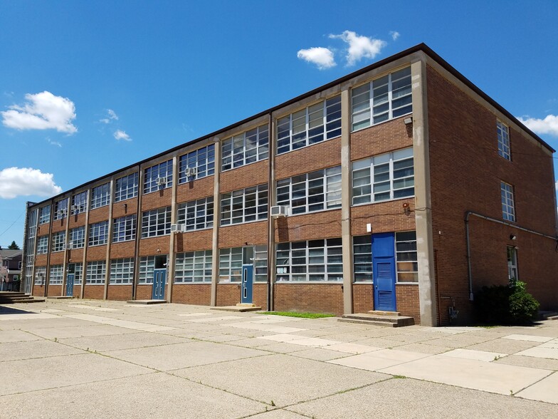 501 Belmont Ave, Folsom, PA for sale - Primary Photo - Image 1 of 1