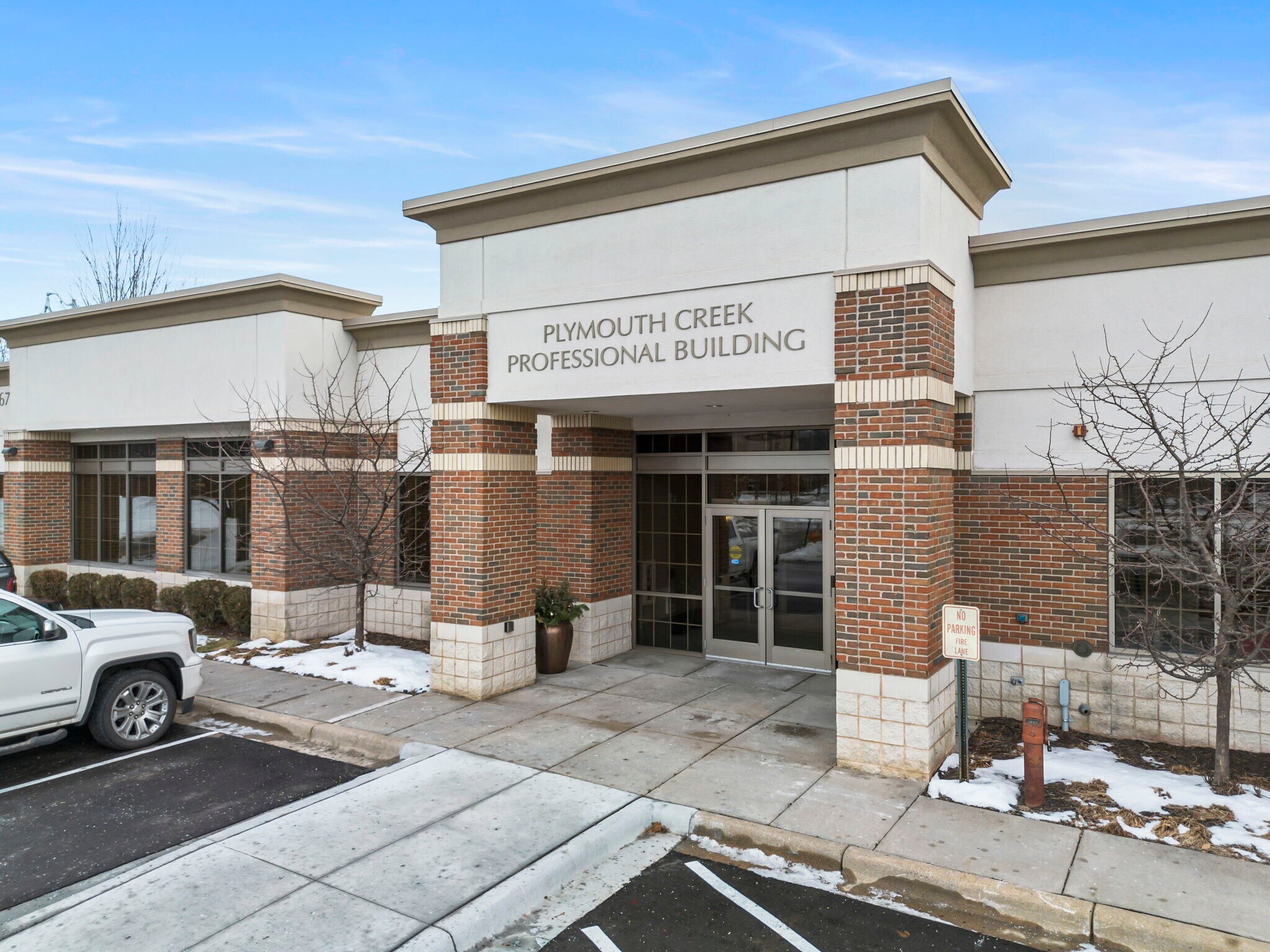 3675 Plymouth Blvd, Plymouth, MN for lease Interior Photo- Image 1 of 15