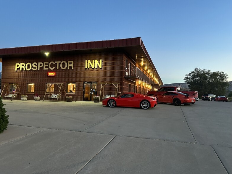 380 W Main St, Escalante, UT for sale - Primary Photo - Image 2 of 37