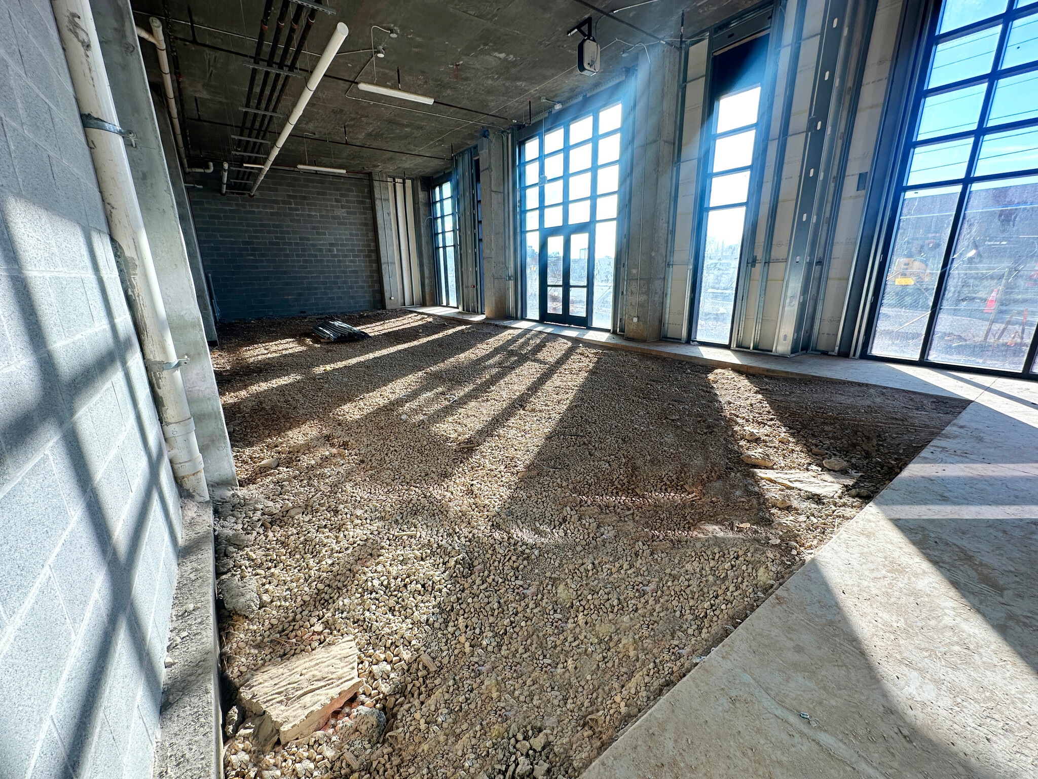 1184 Hank Aaron Dr SE, Atlanta, GA for lease Interior Photo- Image 1 of 15