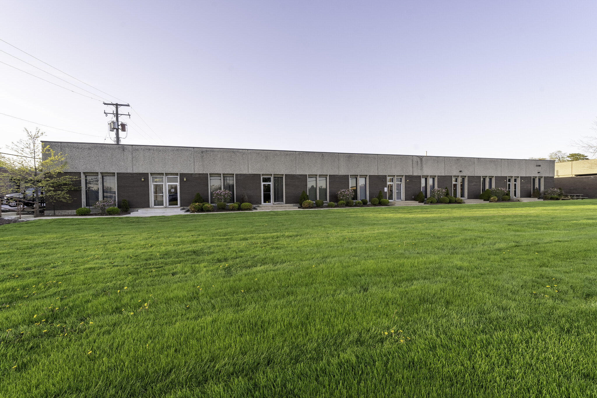 26101 Miles Rd, Warrensville Heights, OH for lease Building Photo- Image 1 of 4