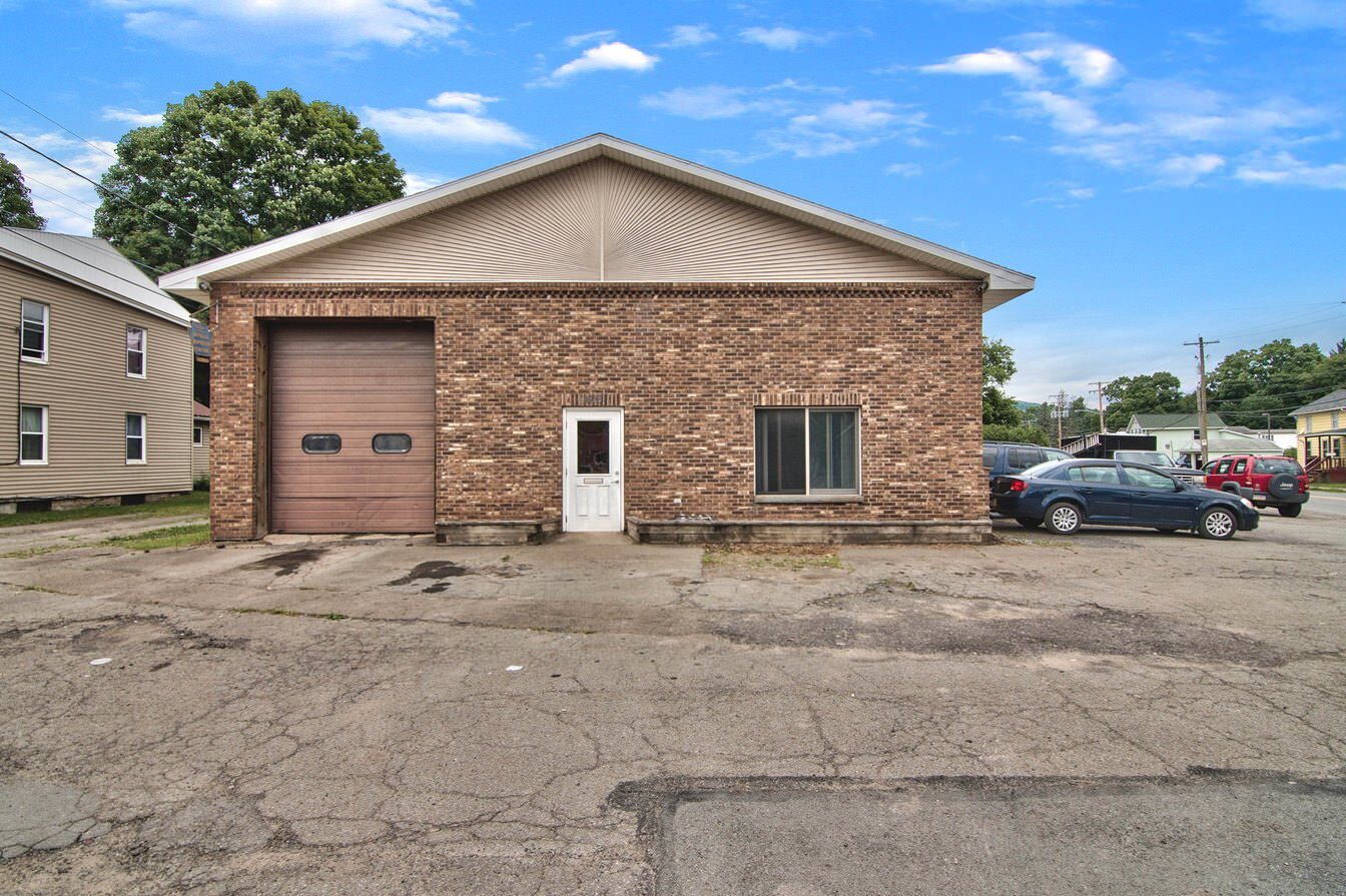 613 Main St, Hallstead, PA 18822