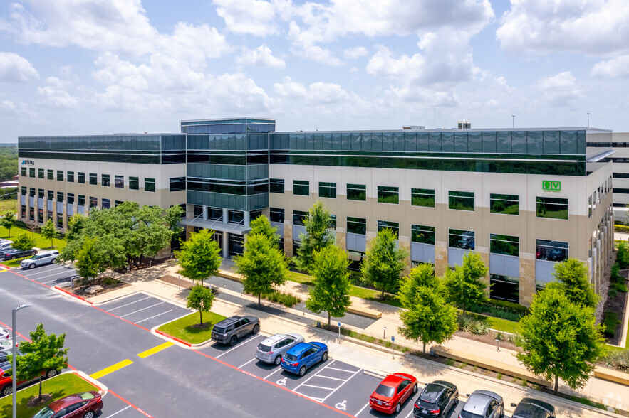 5707 Southwest Pky, Austin, TX for lease - Building Photo - Image 1 of 12