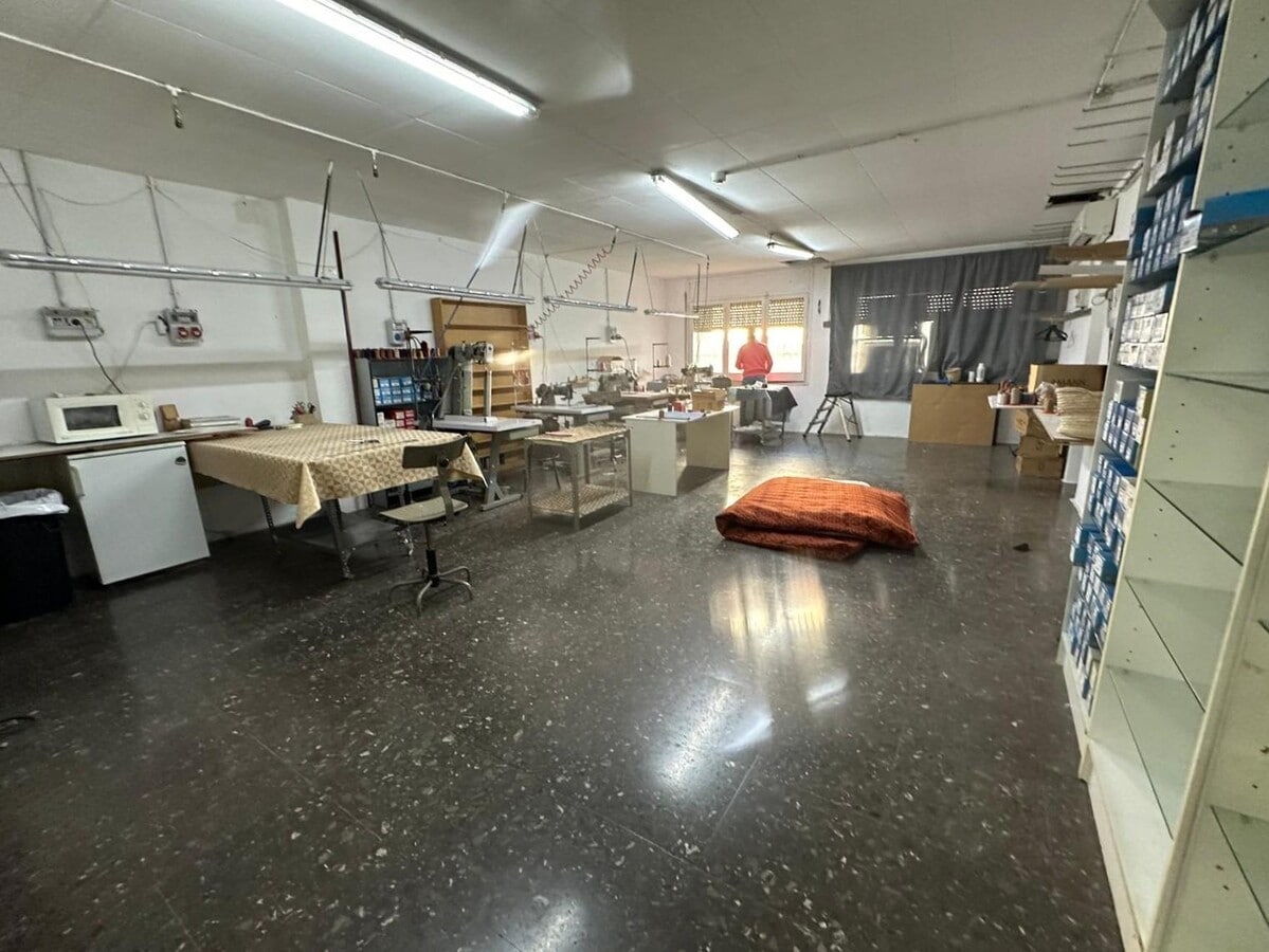 Santa Coloma de Gramenet, BAR 08924 -  -  - Interior Photo - Image 1 of 7