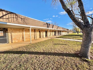 More details for 624 N Main St, Pleasanton, TX - Office for Sale