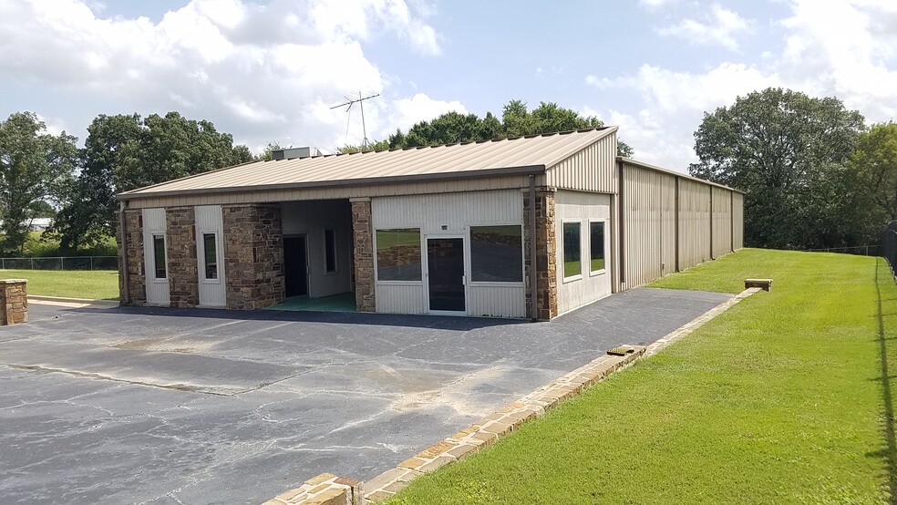 205 Rock Creek Rd, Hot Springs, AR for lease - Primary Photo - Image 1 of 4