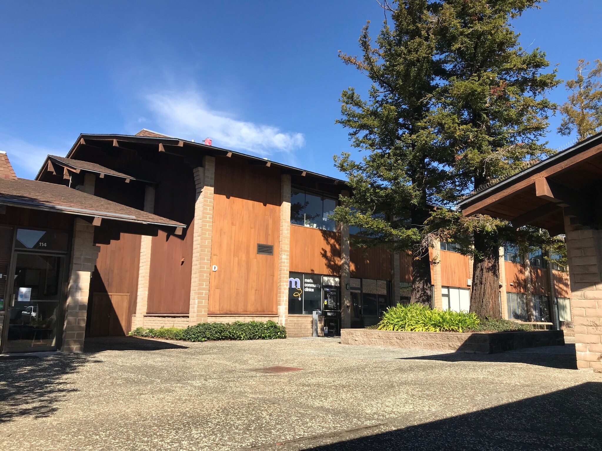 5 Bon Air Rd, Larkspur, CA 94939 Sohner Plaza