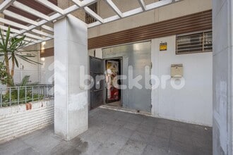 Carrer de Pau Alsina, Barcelona, Barcelona for lease Building Photo- Image 2 of 11
