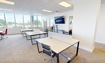 850 NW 42nd Ave, Miami, FL for lease Interior Photo- Image 2 of 3