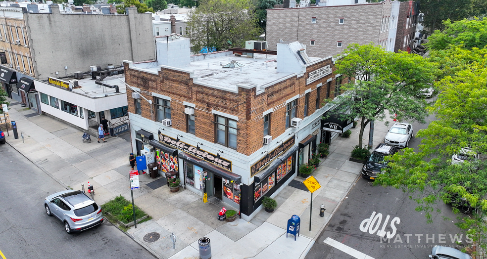 7102 Myrtle Ave, Glendale, NY for sale - Primary Photo - Image 1 of 2