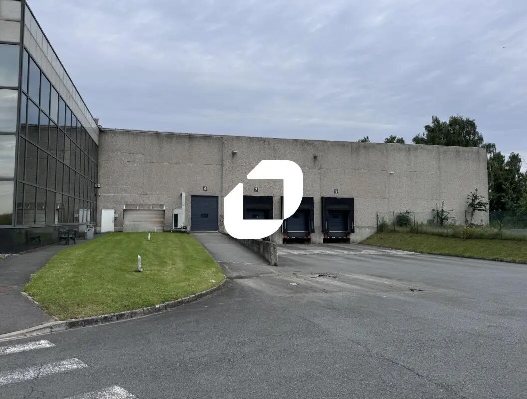 Office in Templemars for lease Building Photo- Image 1 of 13