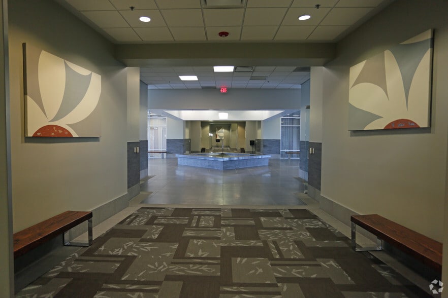 6465 Sycamore Canyon Blvd, Riverside, CA for lease - Interior Photo - Image 2 of 4