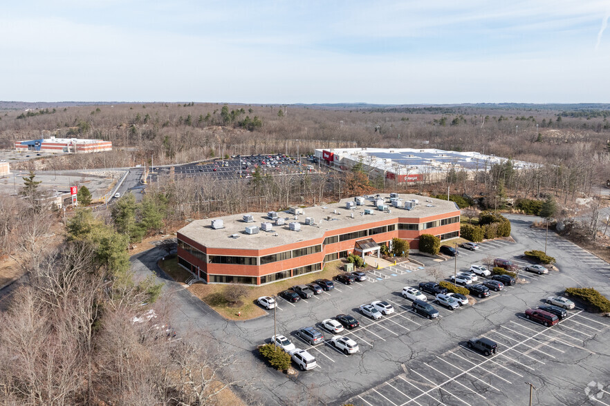 321 Fortune Blvd, Milford, MA for lease - Aerial - Image 3 of 9