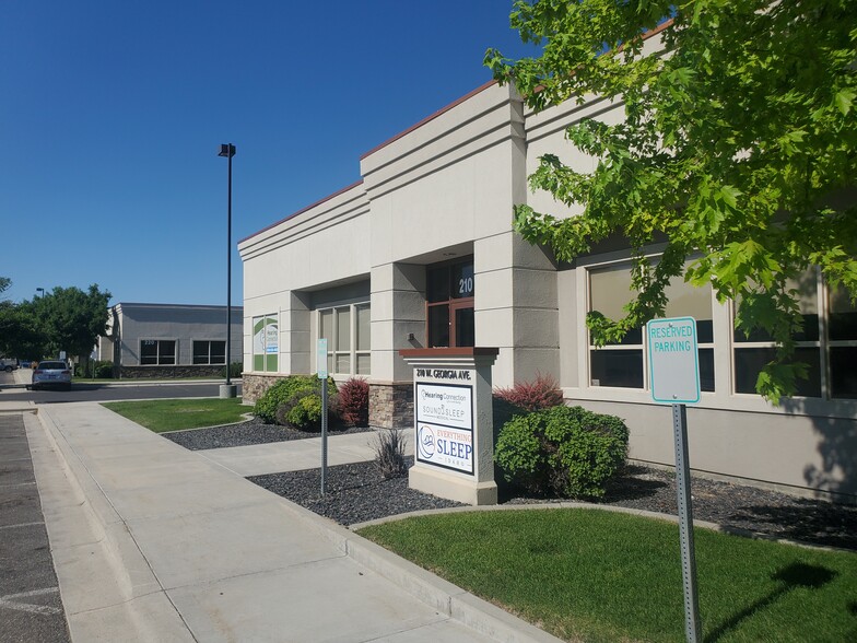 210 W Georgia Ave, Nampa, ID for lease - Building Photo - Image 1 of 15