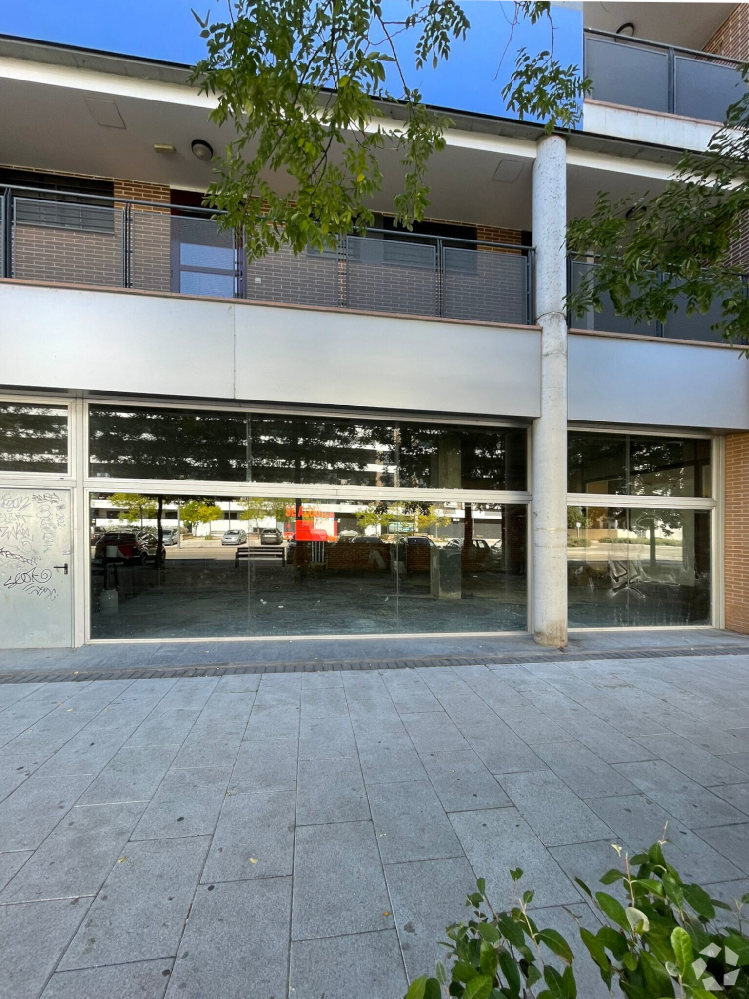 Retail in Alcalá De Henares, Madrid for lease Interior Photo- Image 1 of 4