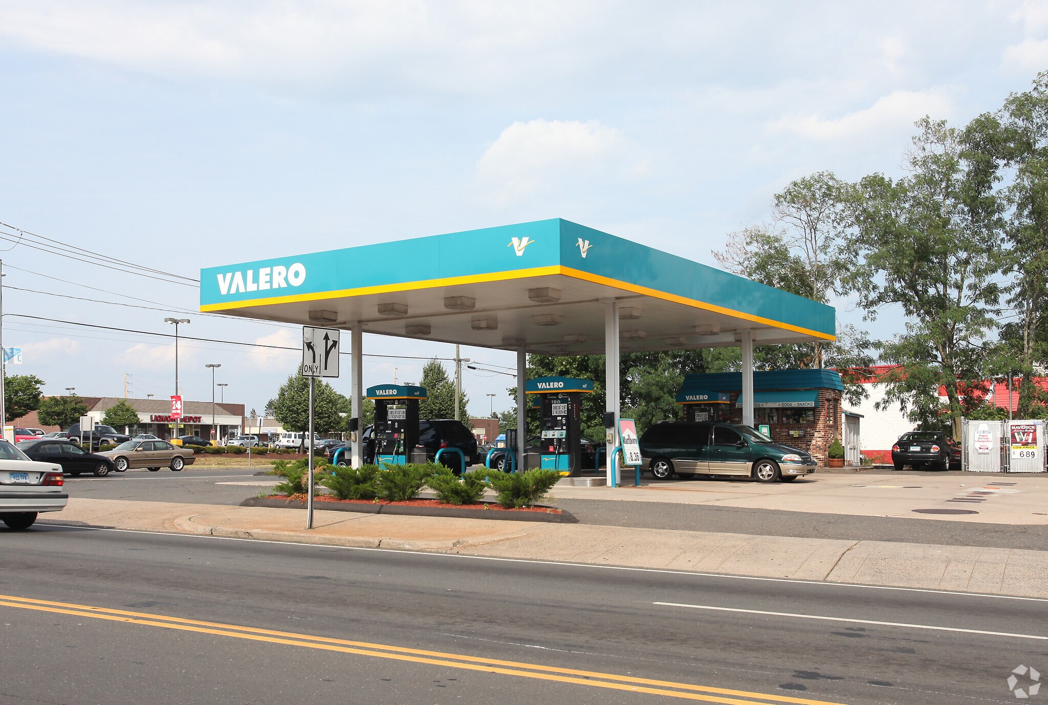 710 W Main St, New Britain, CT for sale Primary Photo- Image 1 of 1