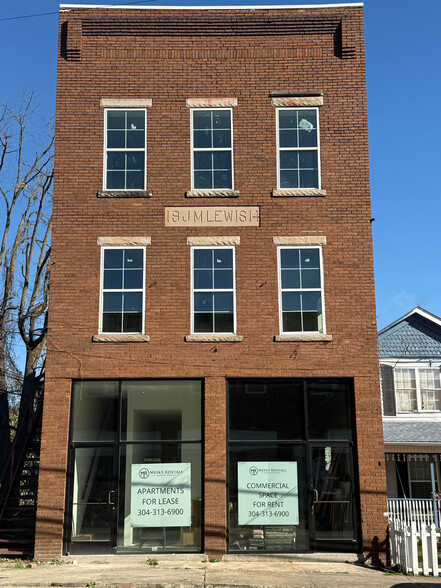 1033 Smith St, Milton, WV for lease - Building Photo - Image 1 of 1