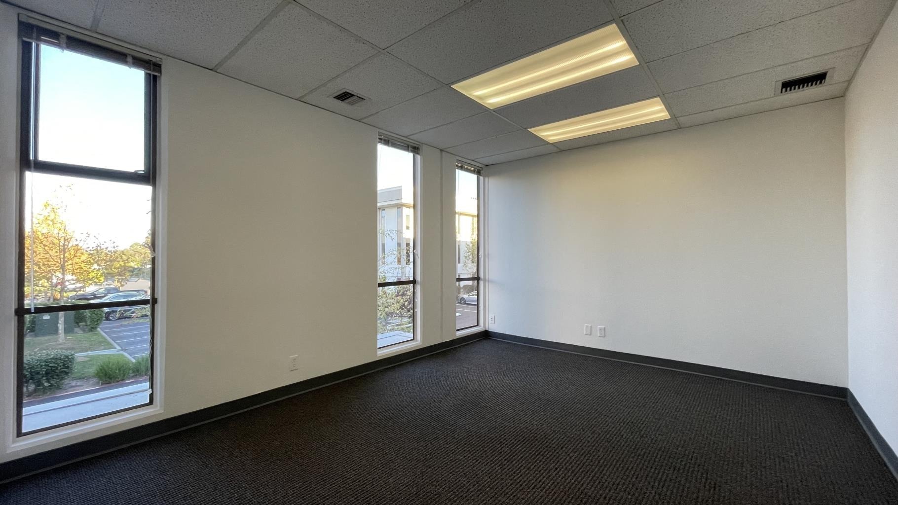 1650 S Amphlett Blvd, San Mateo, CA for lease Interior Photo- Image 1 of 6