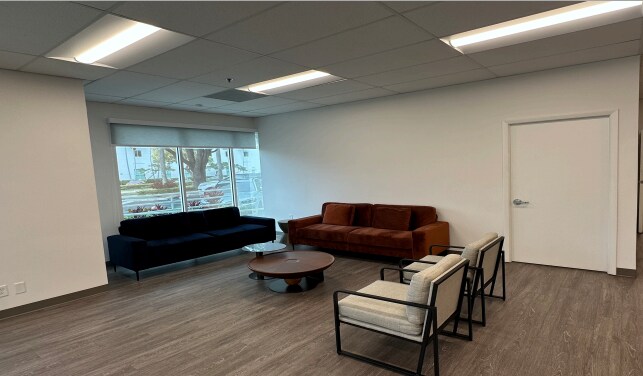 2001-2023 NW 84th Ave, Miami, FL for lease Interior Photo- Image 1 of 2