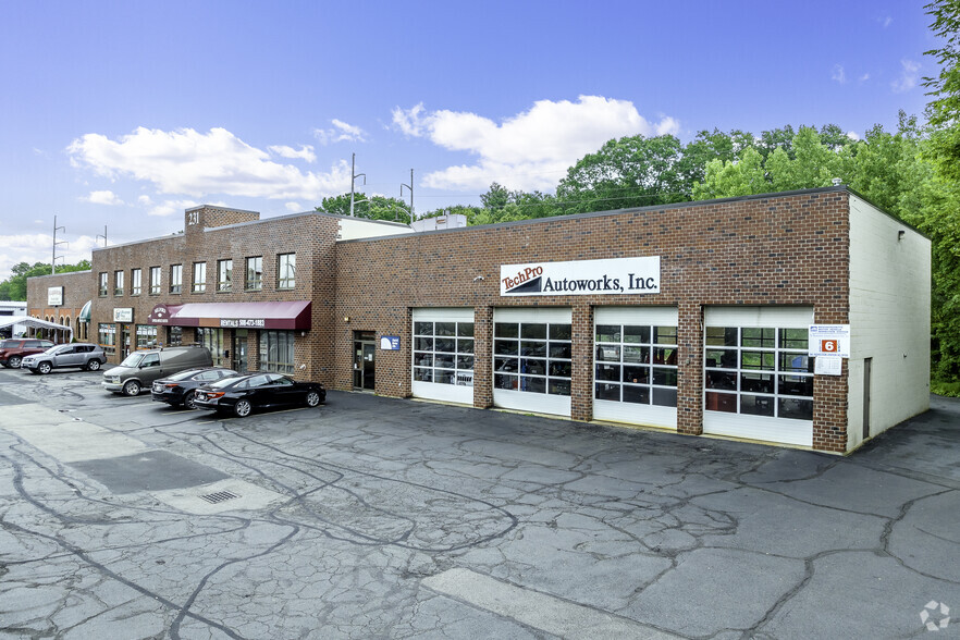 231 E Main St, Milford, MA for lease - Building Photo - Image 2 of 10