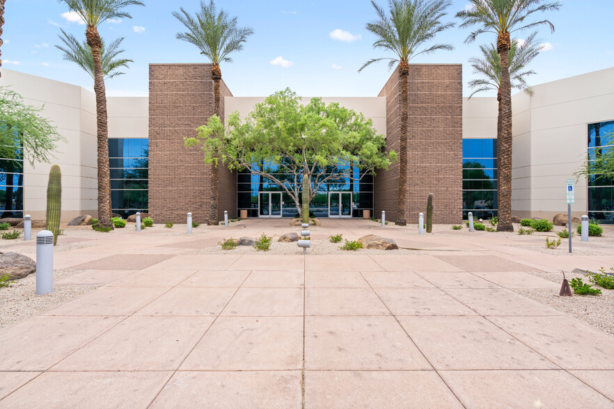 8700 S Price Rd, Tempe, AZ for lease - Building Photo - Image 1 of 19