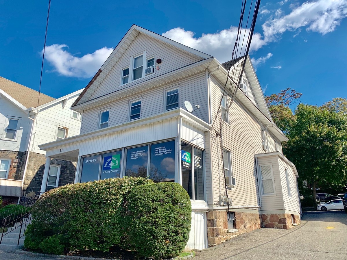 61 Grand Ave, Englewood, NJ 07631