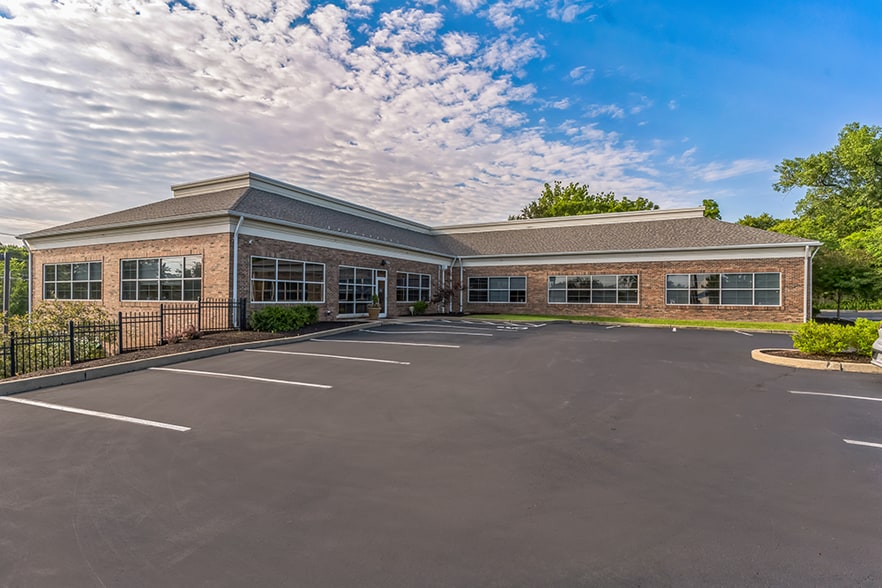 903 S Lindbergh Blvd, Frontenac, MO for lease - Building Photo - Image 2 of 10