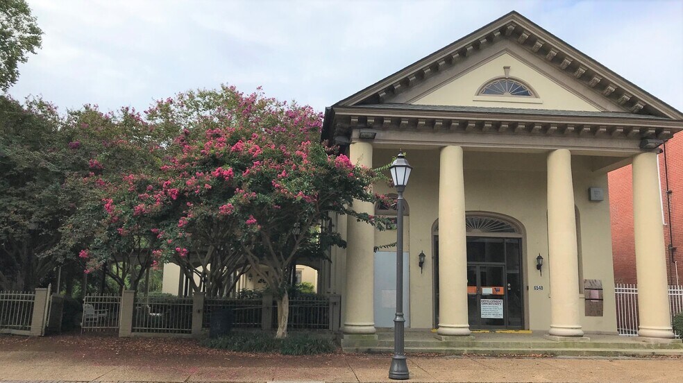 6548 Main St, Gloucester, VA 23061