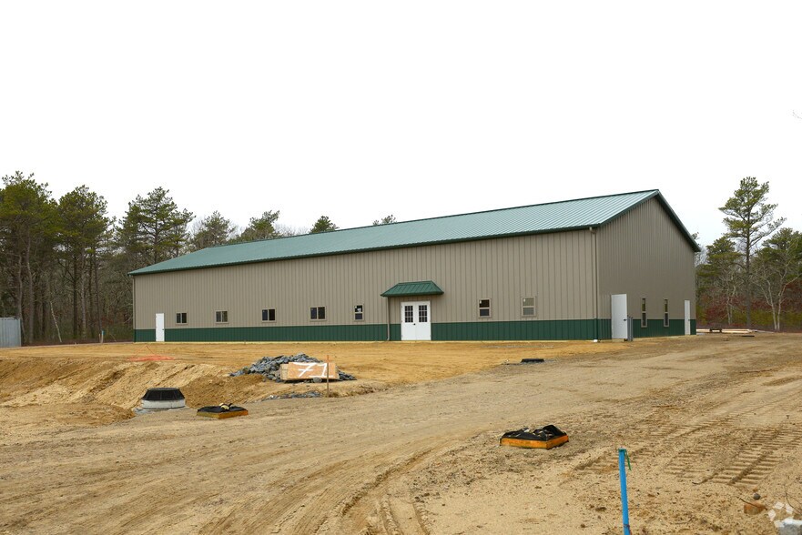 71 Echo Rd, Mashpee, MA for sale - Primary Photo - Image 1 of 1