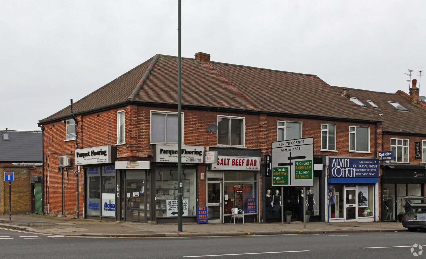 Finchley Rd, London, LND NW11 0AJ