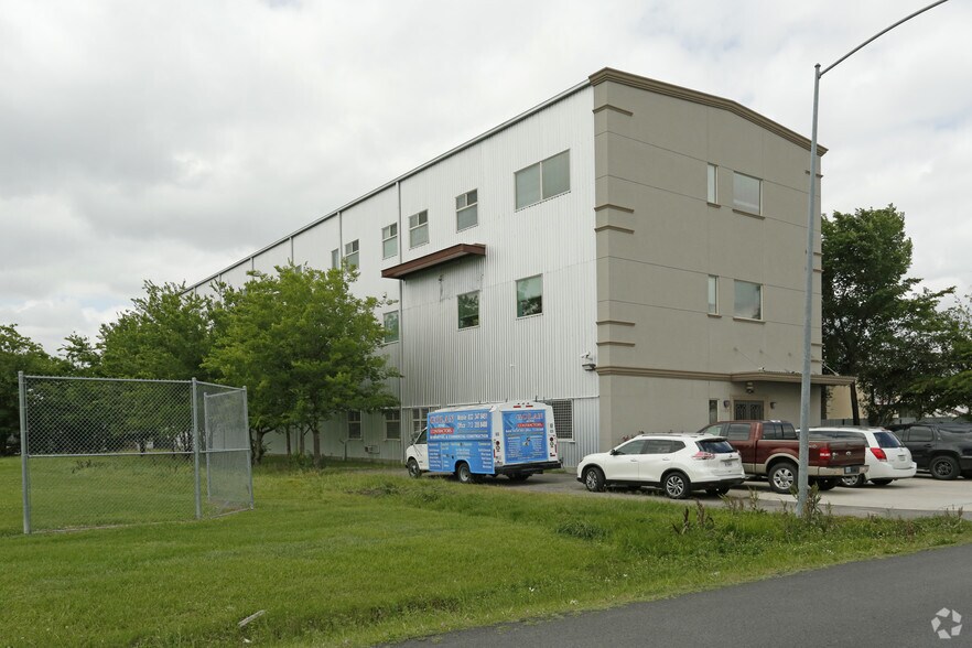 5622 Schumacher Ln, Houston, TX 77057 | LoopNet