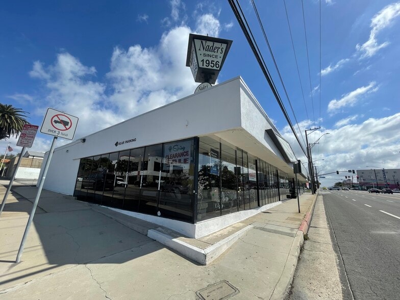 3301 E Pacific Coast Hwy, Signal Hill, CA for sale - Building Photo - Image 2 of 5