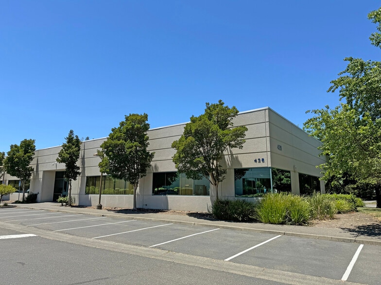 428 Aviation Blvd, Santa Rosa, CA for lease - Building Photo - Image 1 of 3