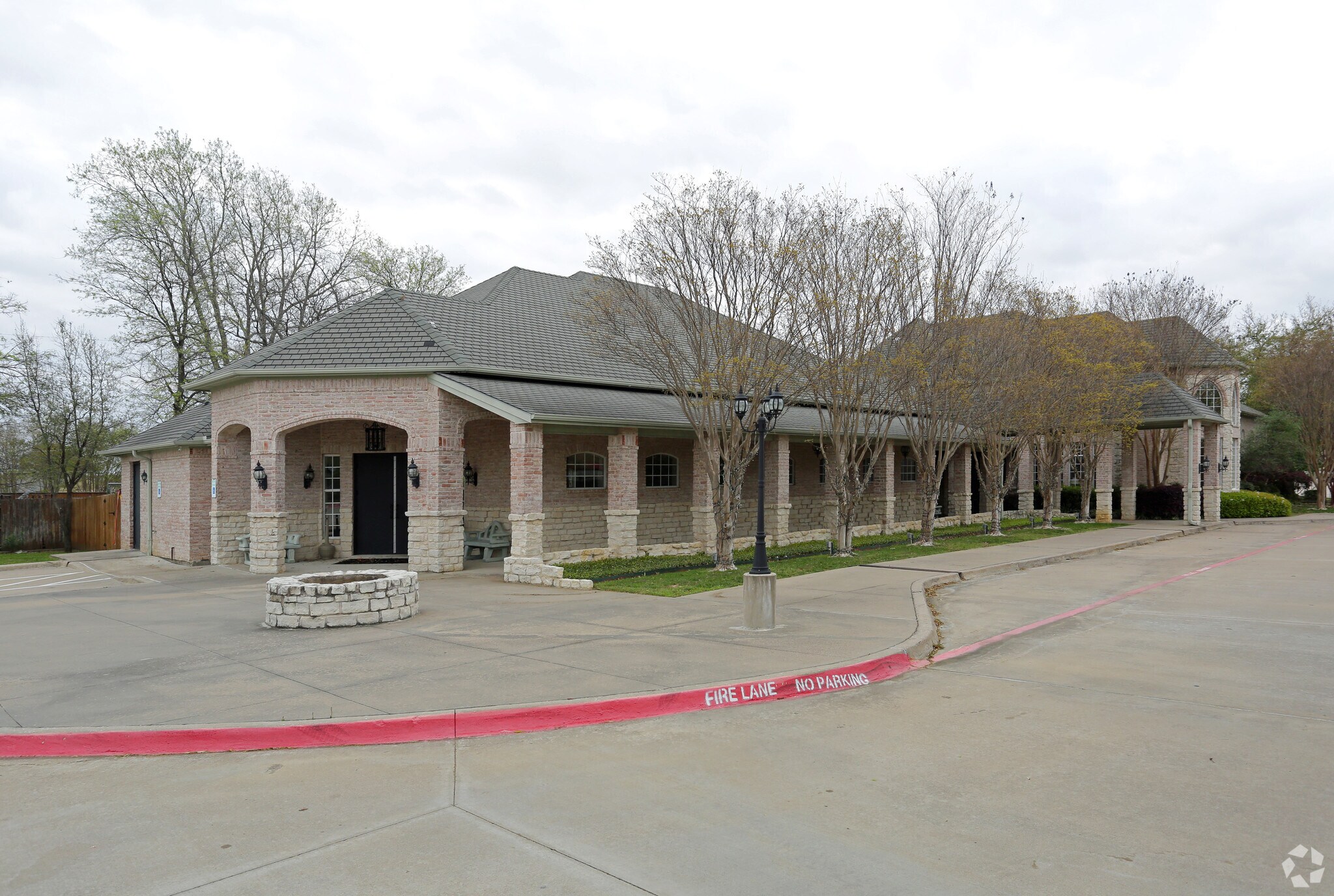 4115 SW Green Oaks Blvd, Arlington, TX 76017