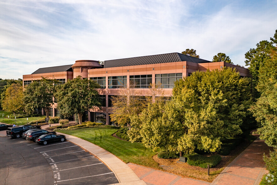 4870 Sadler Rd, Glen Allen, VA for lease - Building Photo - Image 1 of 5