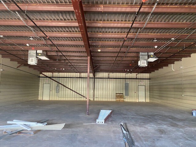 4260 N Boulevard, Edmond, OK for lease - Building Photo - Image 3 of 9