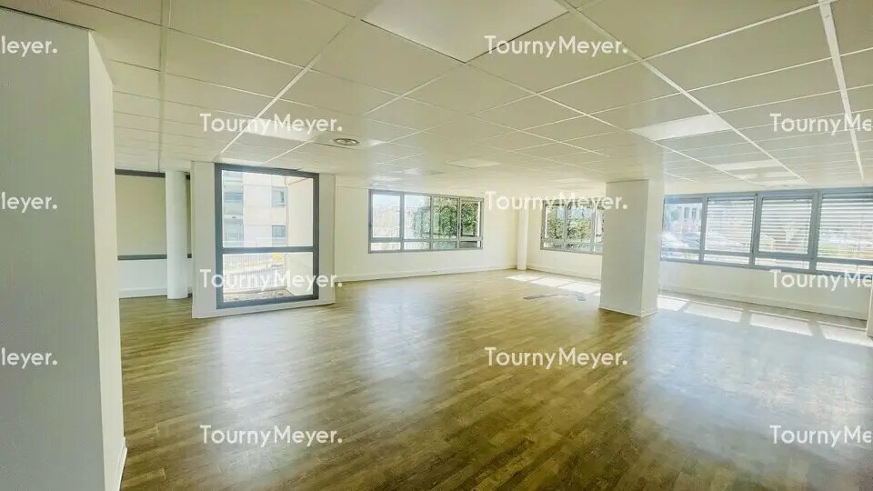 Office in Montpellier for lease - Building Photo - Image 3 of 8