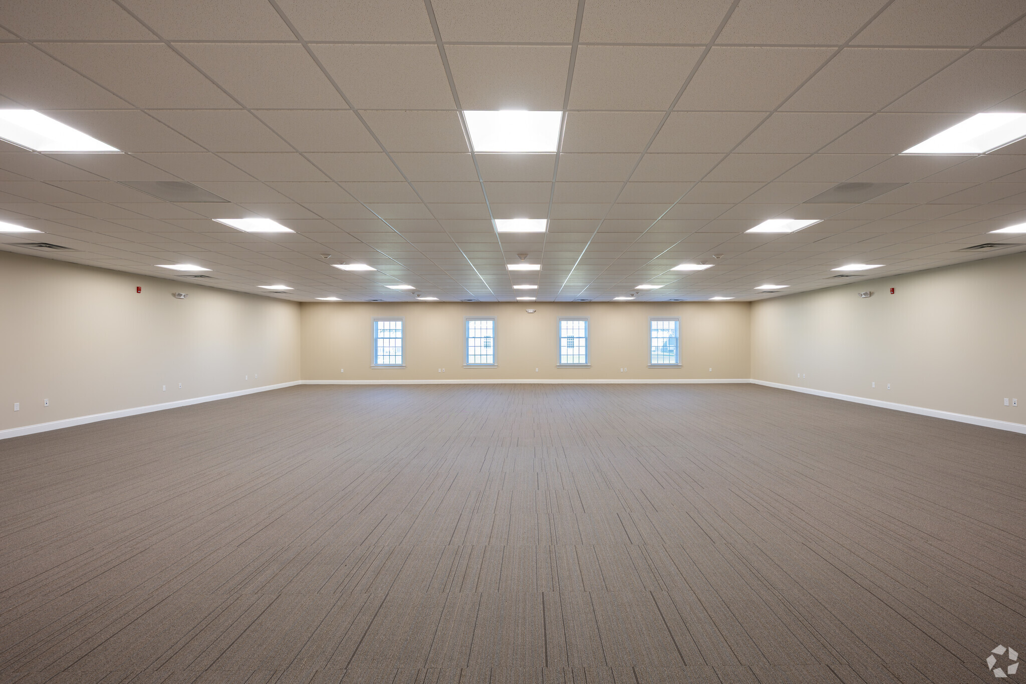 41 Romano Vineyard way, North Kingstown, RI for lease Interior Photo- Image 1 of 3