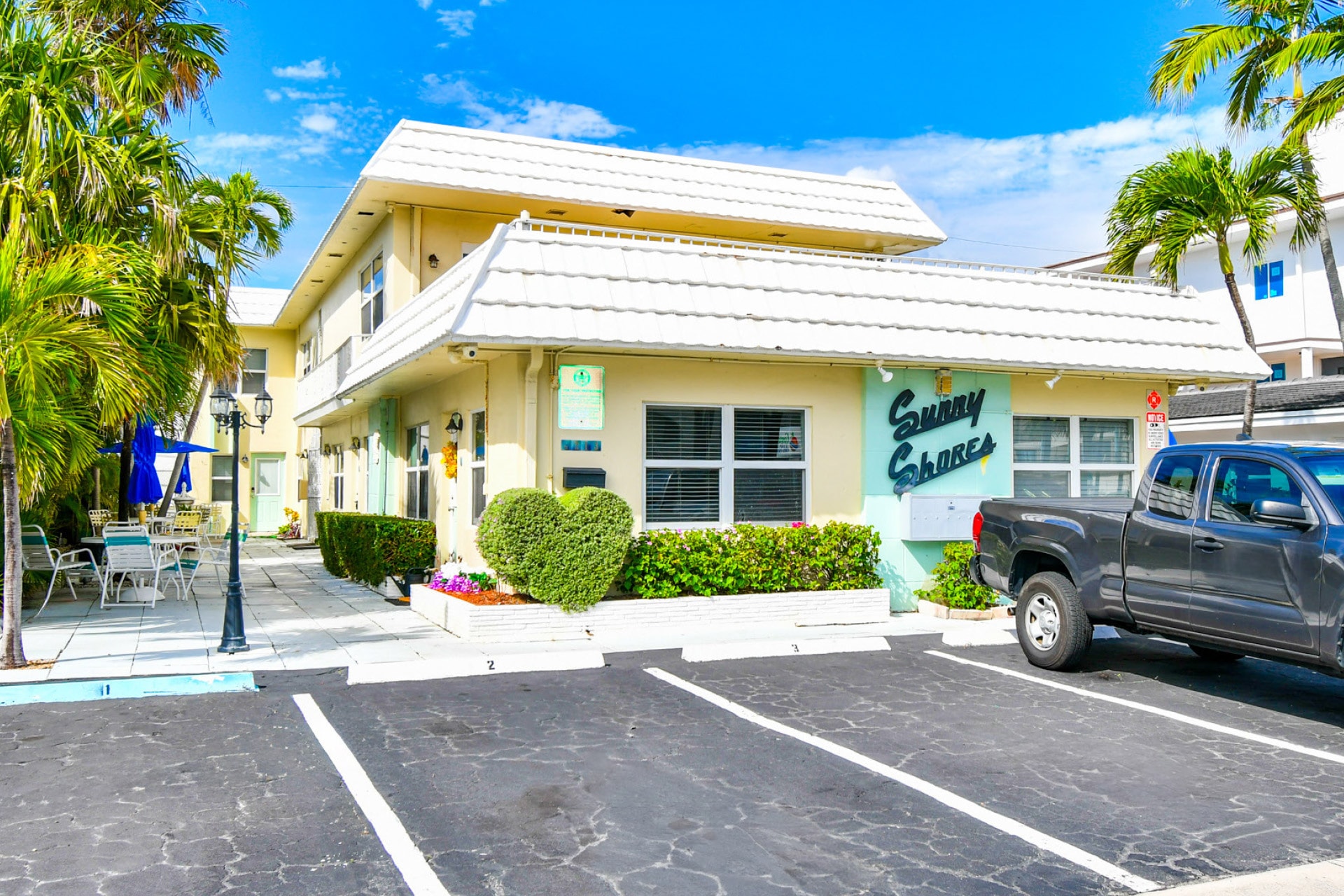 4213 El Mar Dr, Fort Lauderdale, FL for sale Building Photo- Image 1 of 64