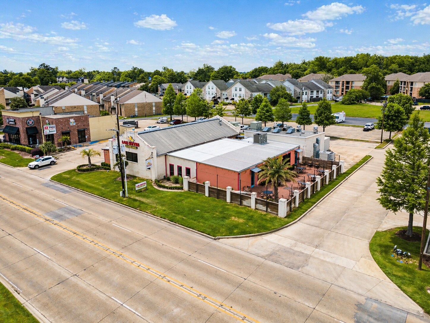 1072 W Lee Dr, Baton Rouge, LA for lease Interior Photo- Image 1 of 8