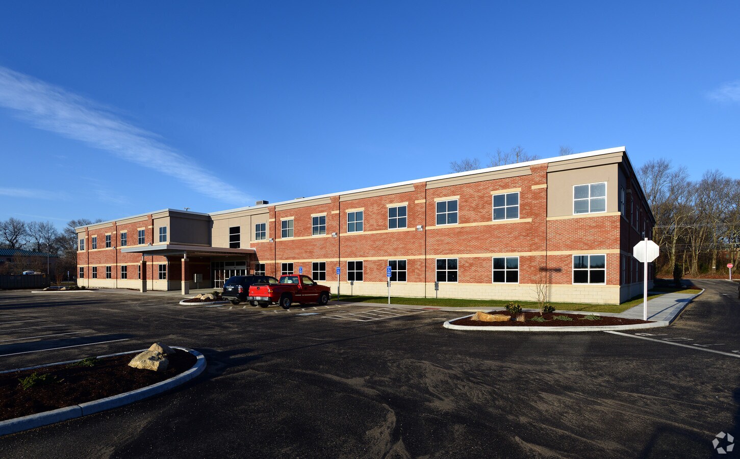 1454 S County Trl, East Greenwich, RI 02818