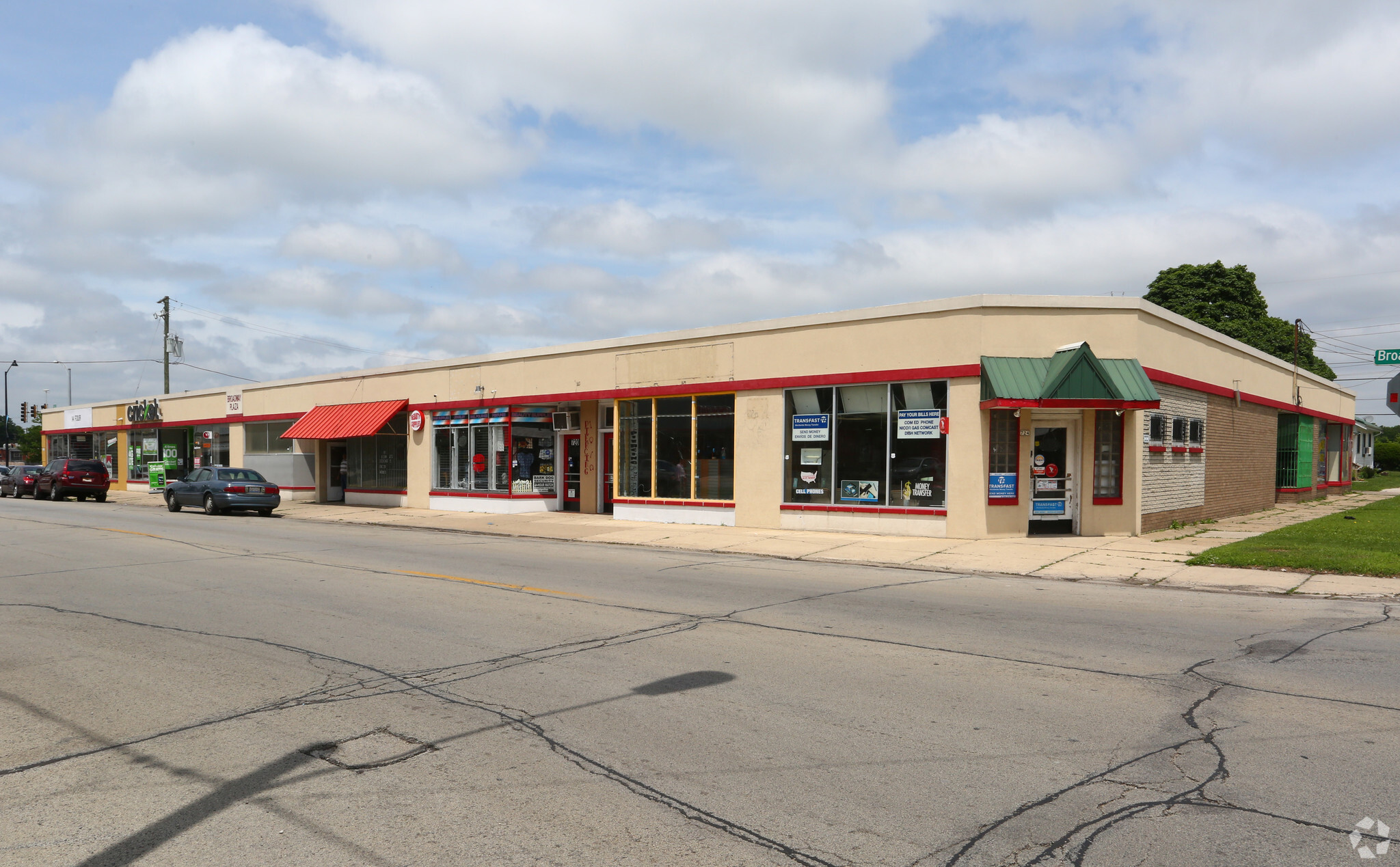 708-724 Broadway Ave, Rockford, IL for sale Primary Photo- Image 1 of 1