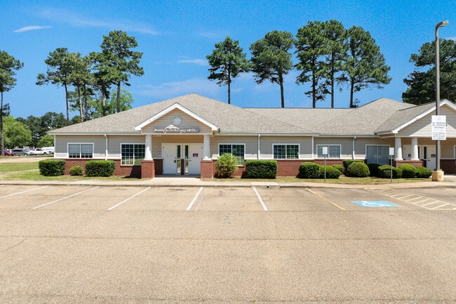 More details for 302 Bill Clinton Dr, Hope, AR - Office for Sale