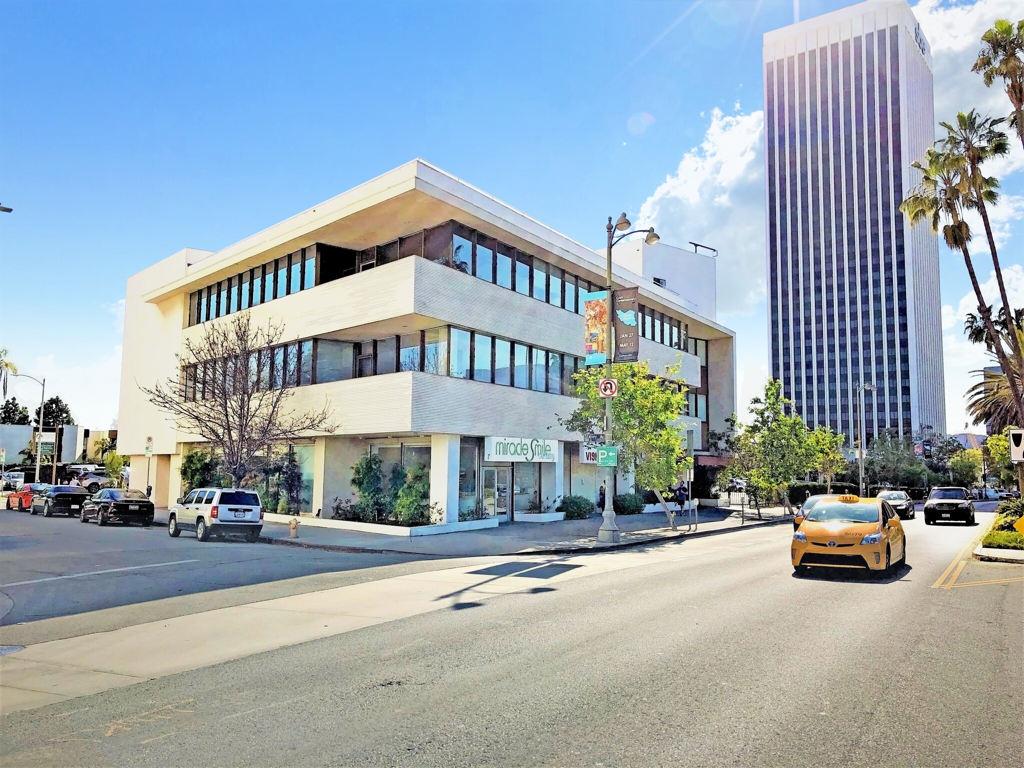 5858 Wilshire Blvd, Los Angeles, CA for sale Primary Photo- Image 1 of 8