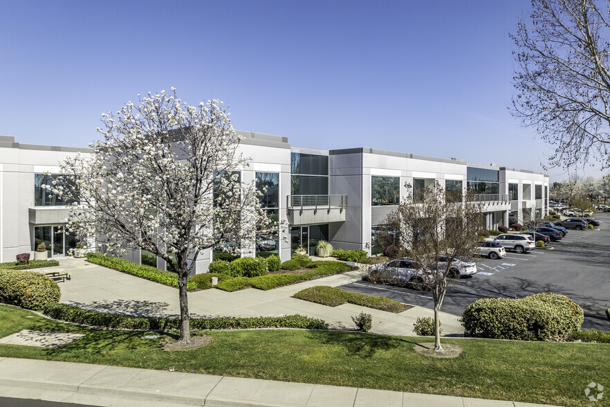 233 Technology Way, Rocklin, CA for lease - Building Photo - Image 2 of 7