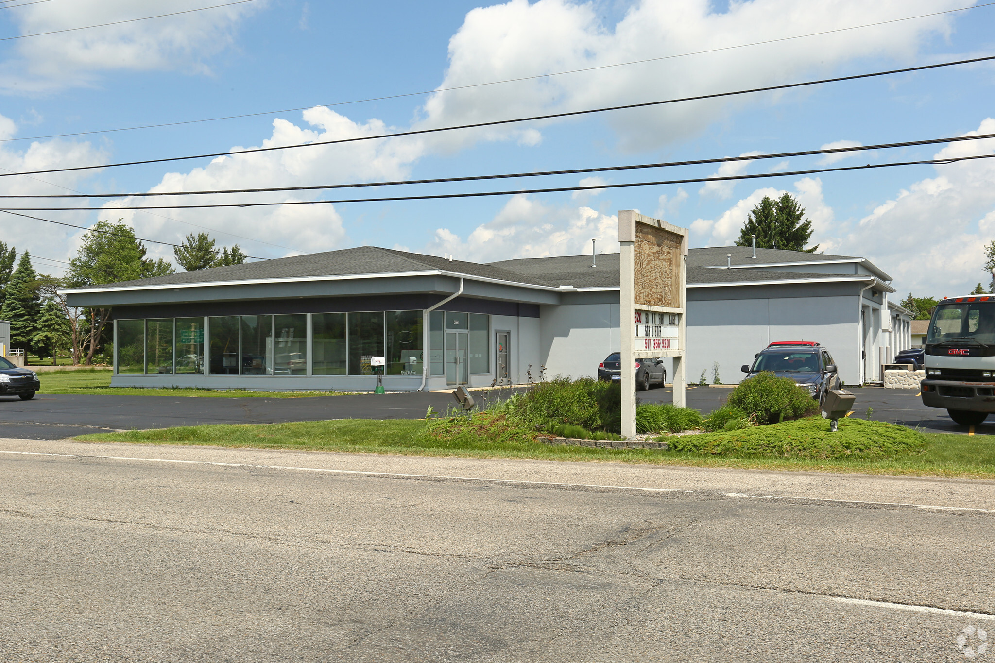 4572 W US Highway 223, Adrian, MI for sale Primary Photo- Image 1 of 1