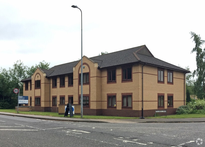 2-4 Pioneer Way, Lincoln for lease - Building Photo - Image 2 of 3